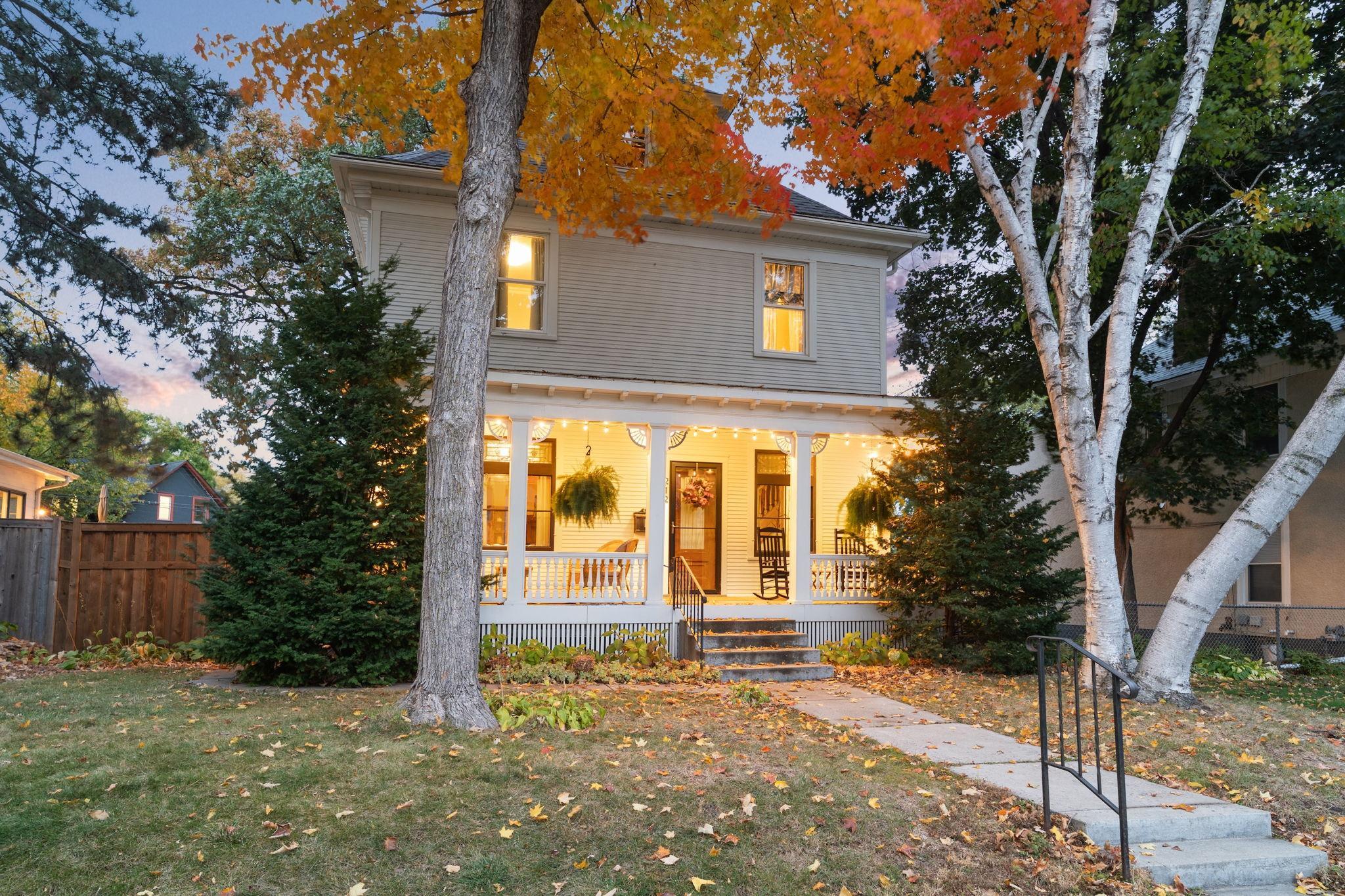 212 Cedar Lake Road S