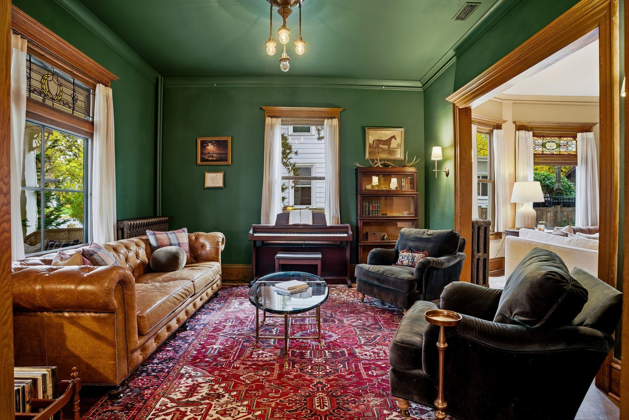 212 Cedar Lake Road S