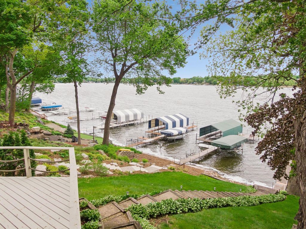 Photo of 4936 Edgewater Drive, Mound, MN 55364 (MLS # 7030948)