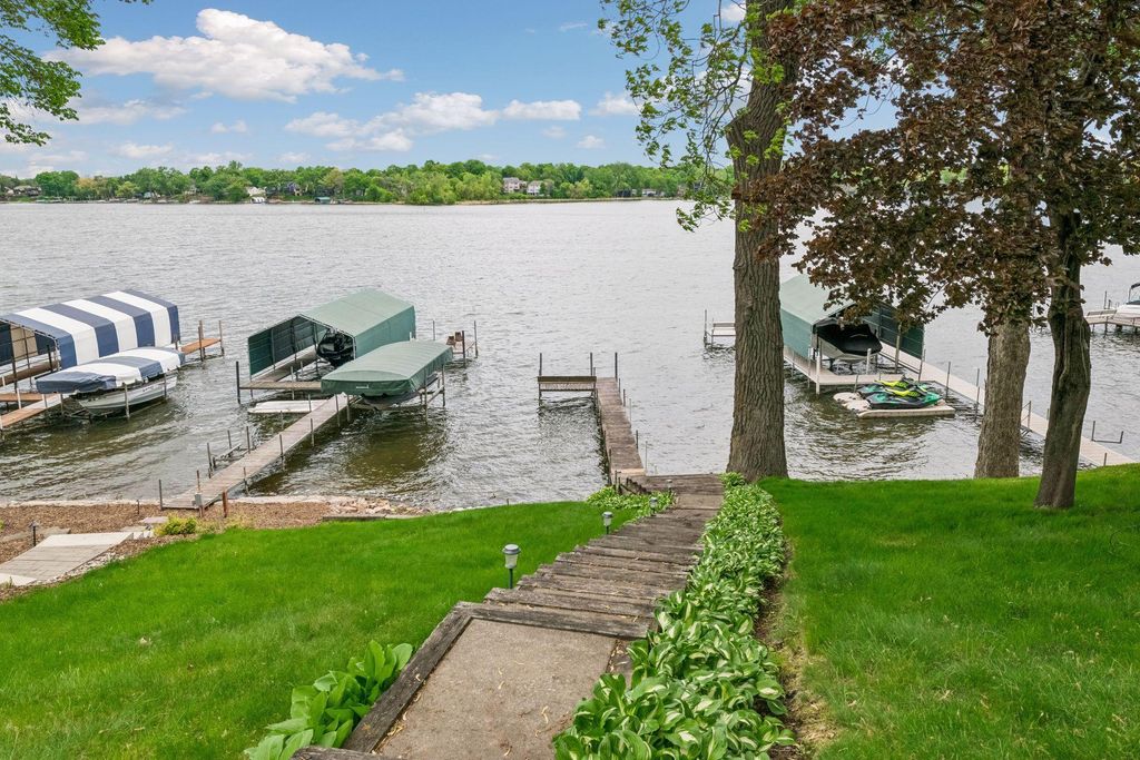 Photo of 4936 Edgewater Drive, Mound, MN 55364 (MLS # 7030948)