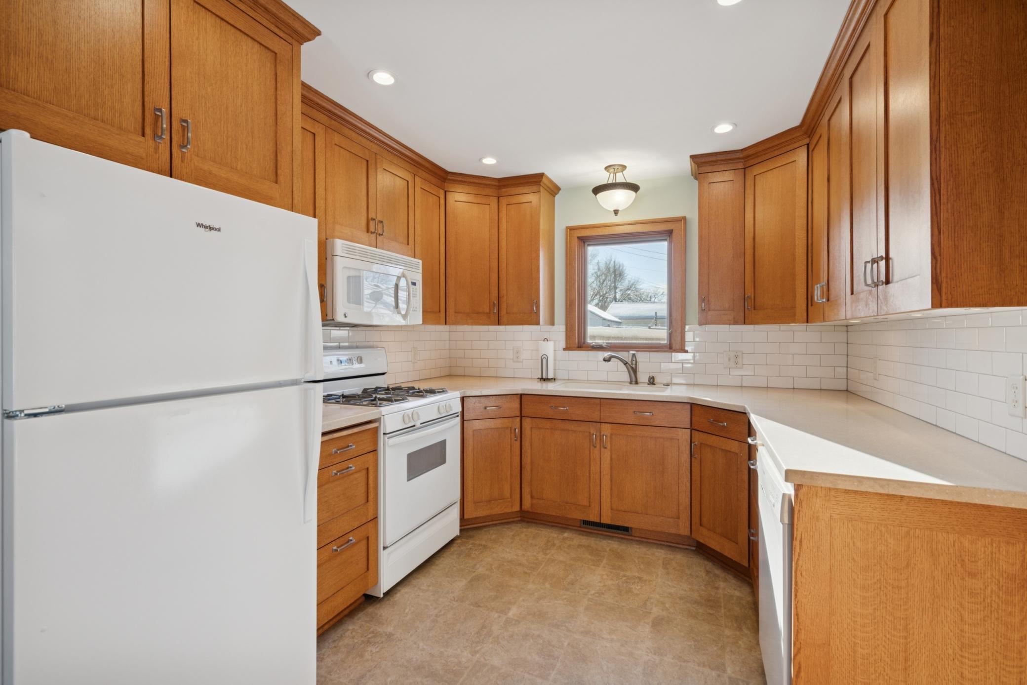 3039 E 45th Street