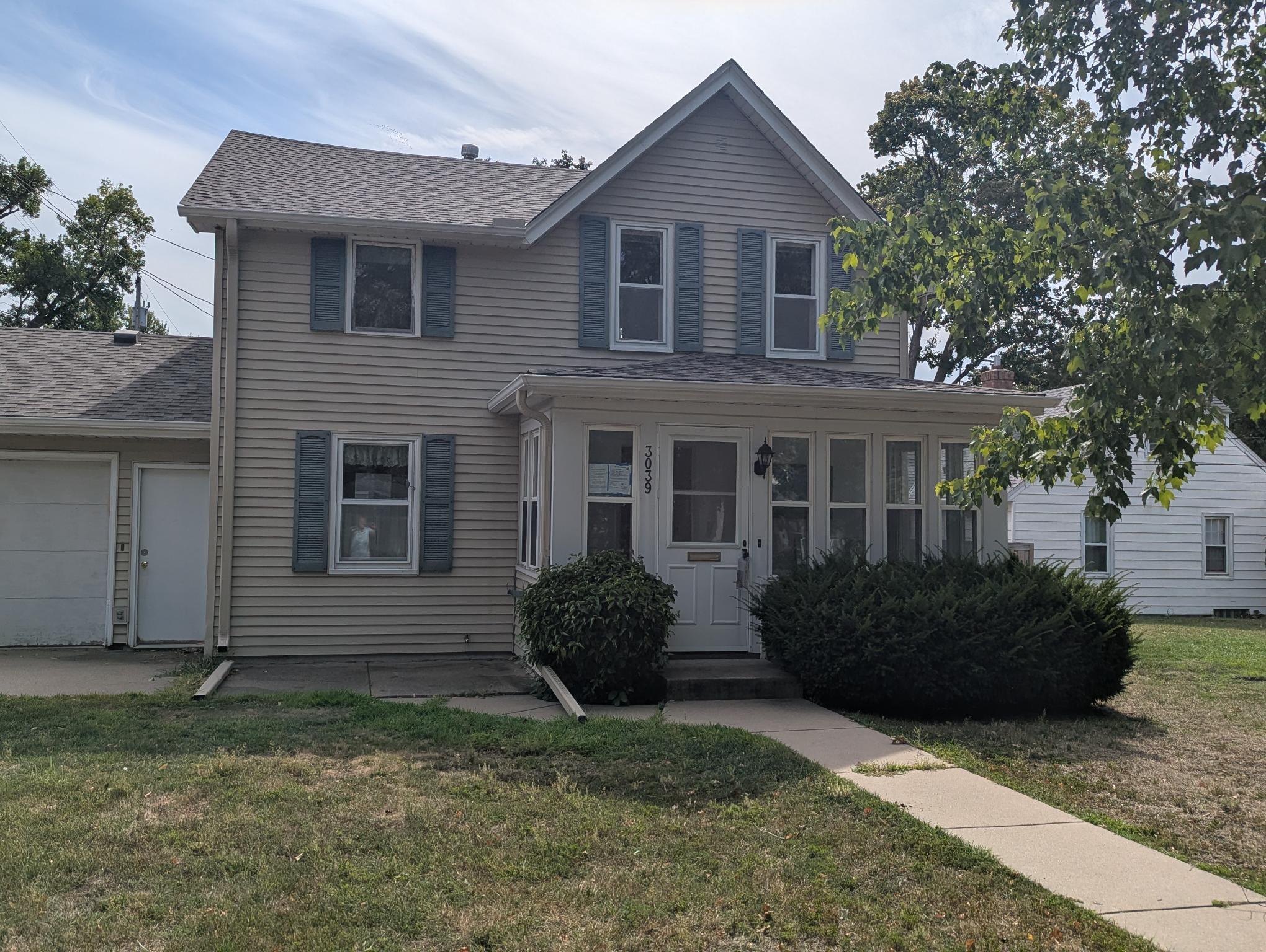 3039 E 45th Street