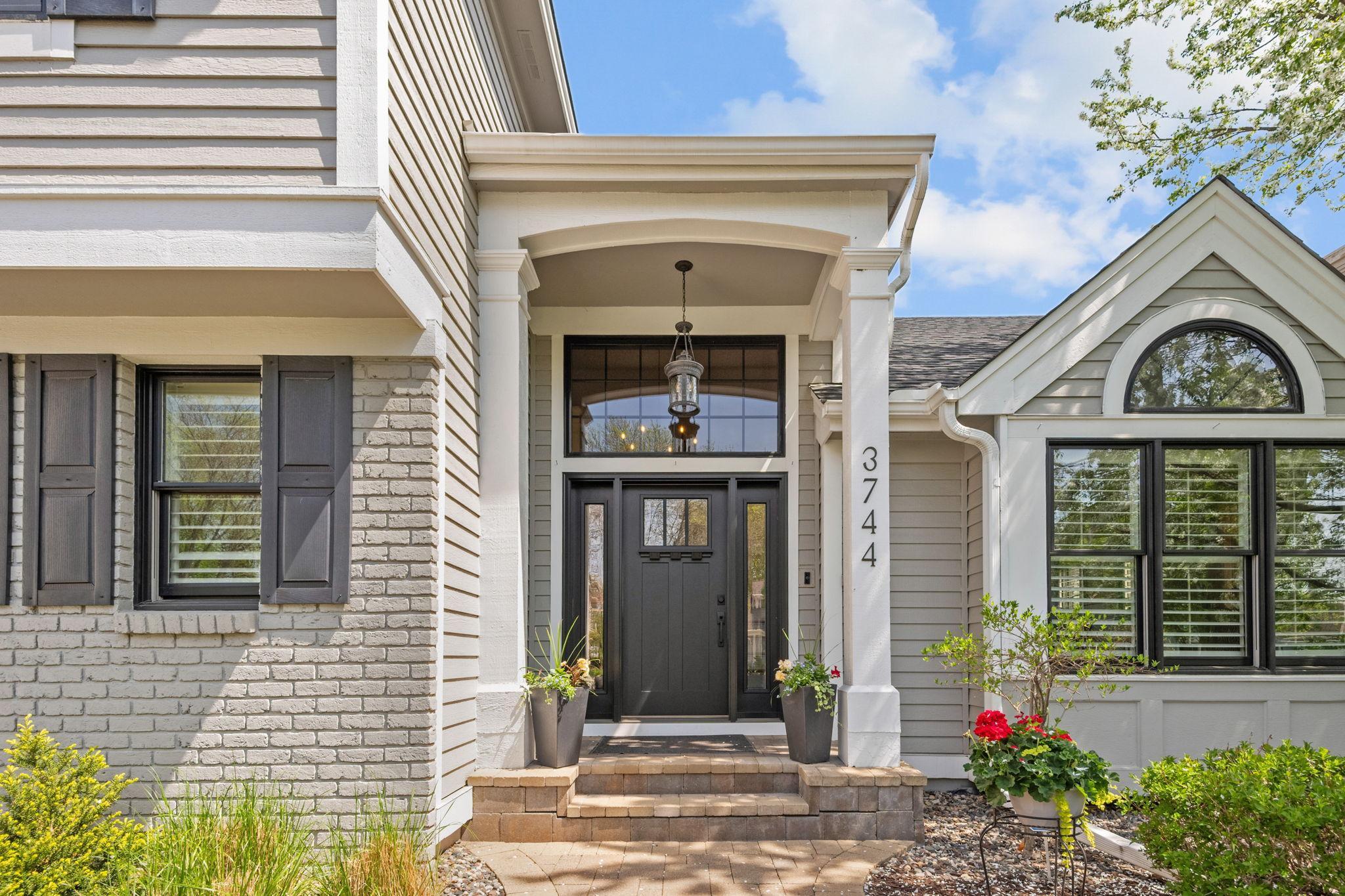 3744 Woodland Trail