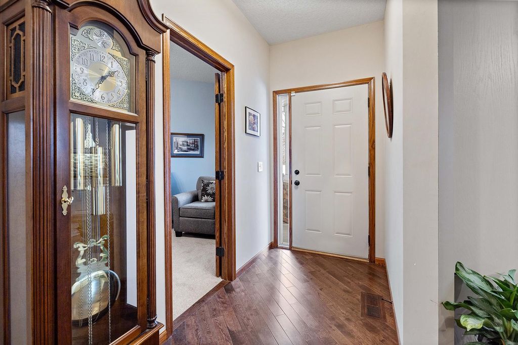 Photo of 369 Sophia Avenue E, Maplewood, MN 55117 (MLS # 7025413)