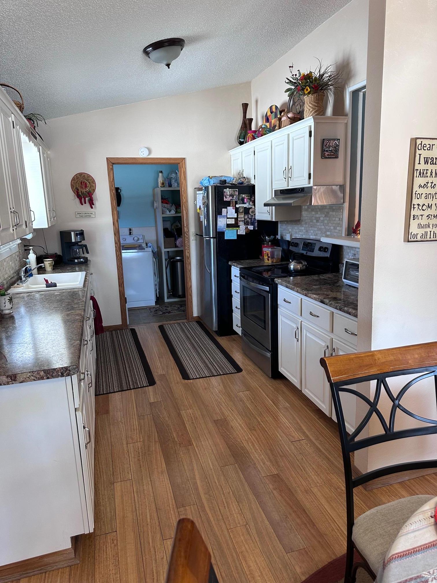 2711 Golf View Drive SW