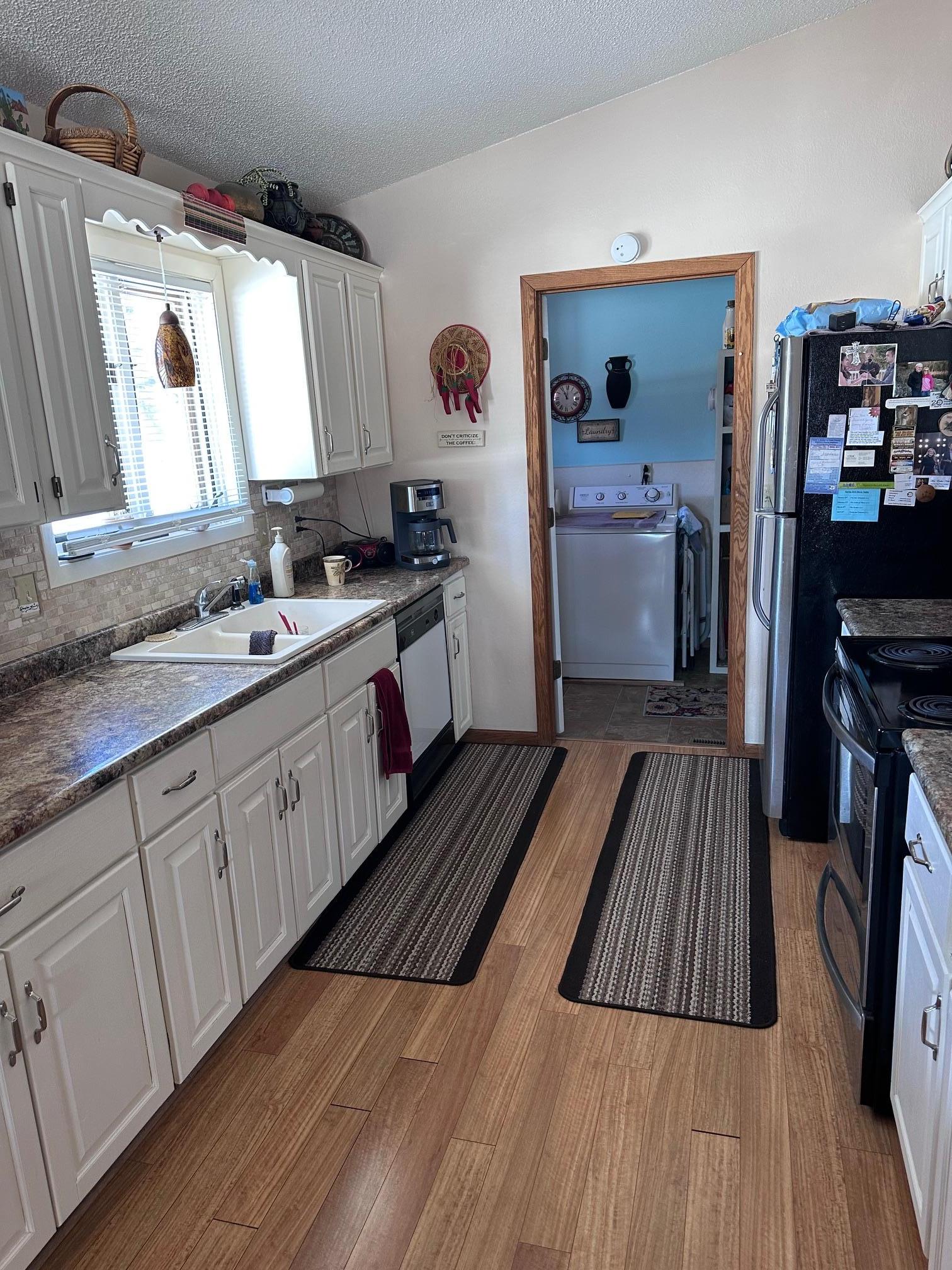 2711 Golf View Drive SW