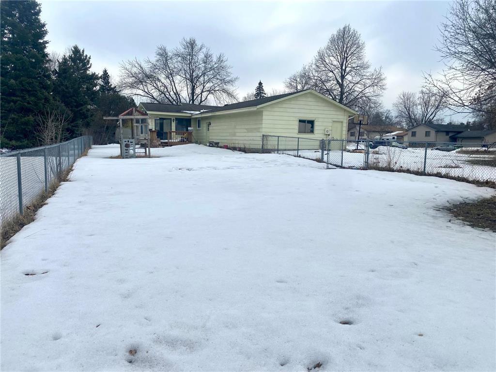 8024 Vincent Circle N