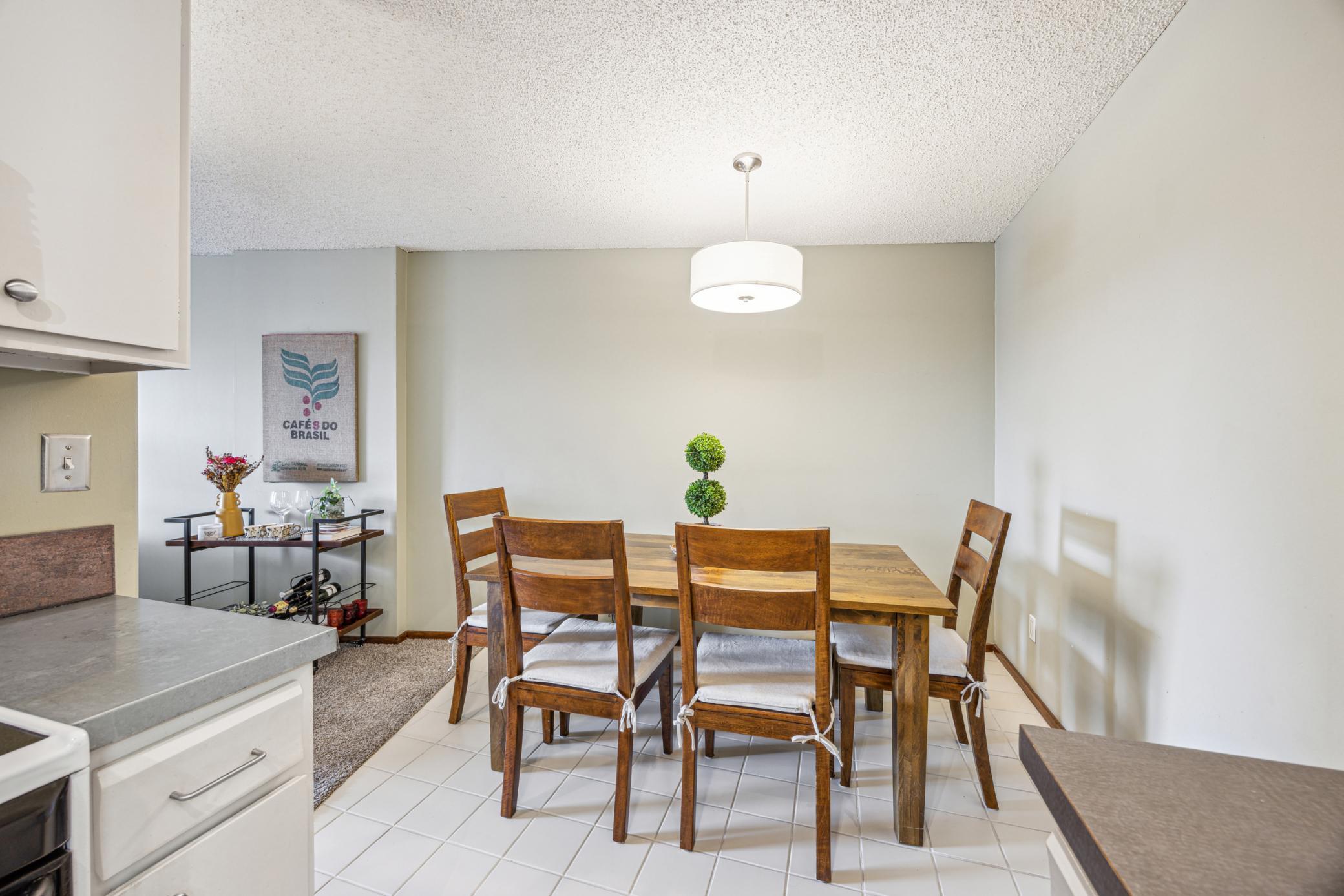 210 W Grant Street 710
