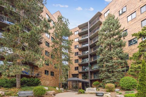 210 W Grant Street 710 Minneapolis MN 55403