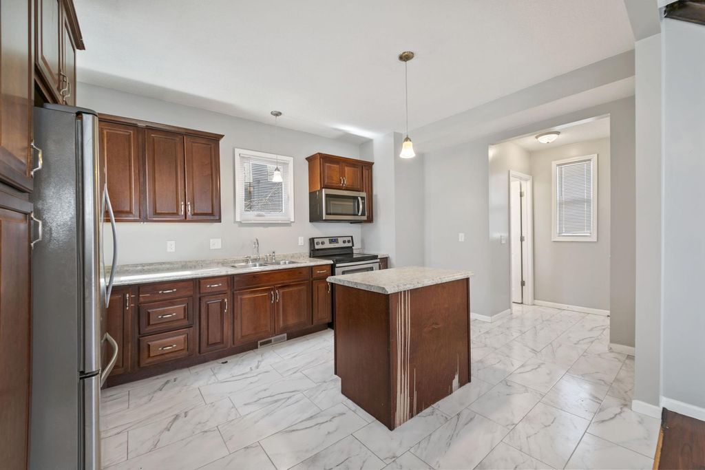 Photo of 745 Fuller Avenue, Saint Paul, MN 55104 (MLS # 7025137)