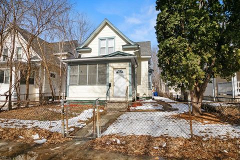 745 Fuller Avenue Saint Paul MN 55104