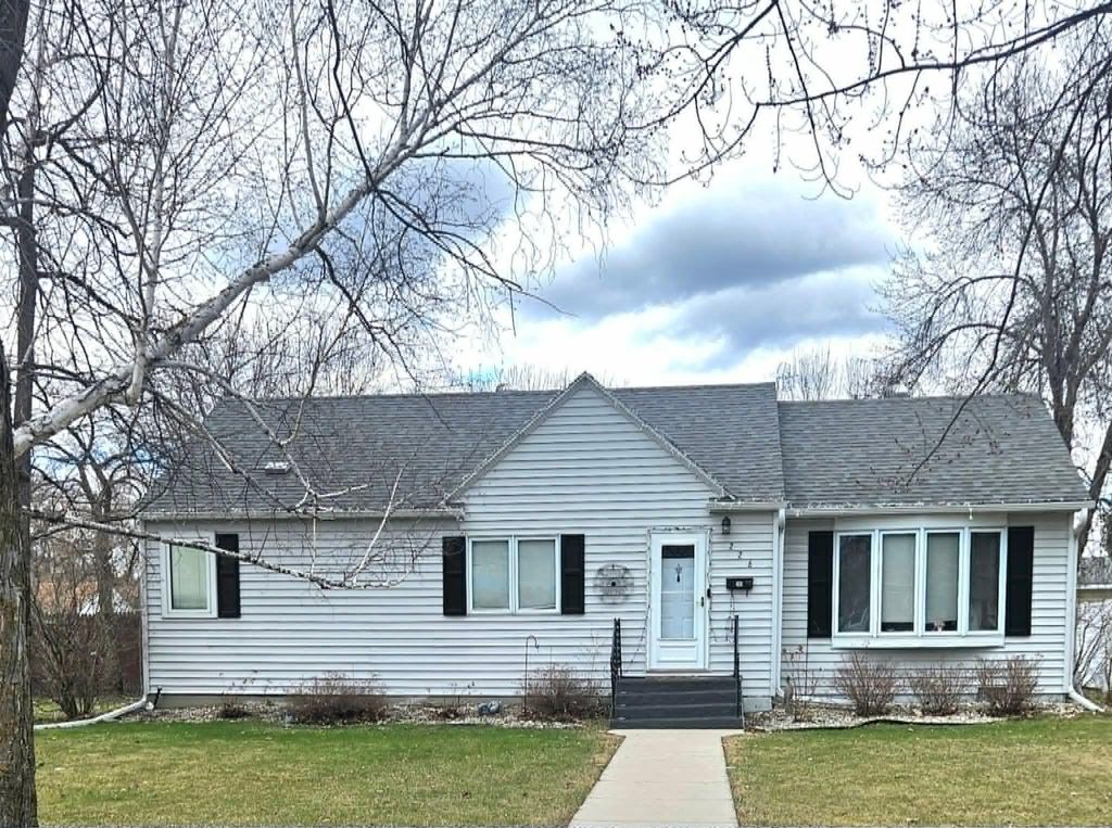 Photo of 226 Kneale Avenue S, Thief River Falls, MN 56701 (MLS # 7066628)