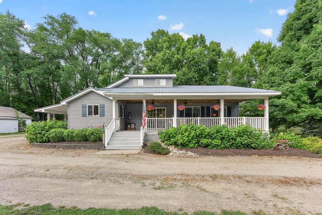 Photo of 7107 Hoyt Avenue NW, Maple Lake, MN 55358 (MLS # 7107709)