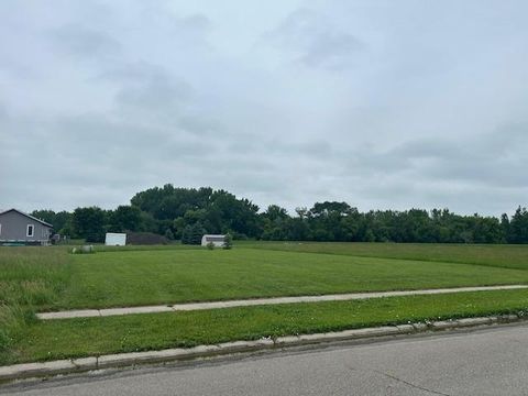 Photo of 1103 Esther Circle, Marshall, MN 56258 (MLS # 6738543)