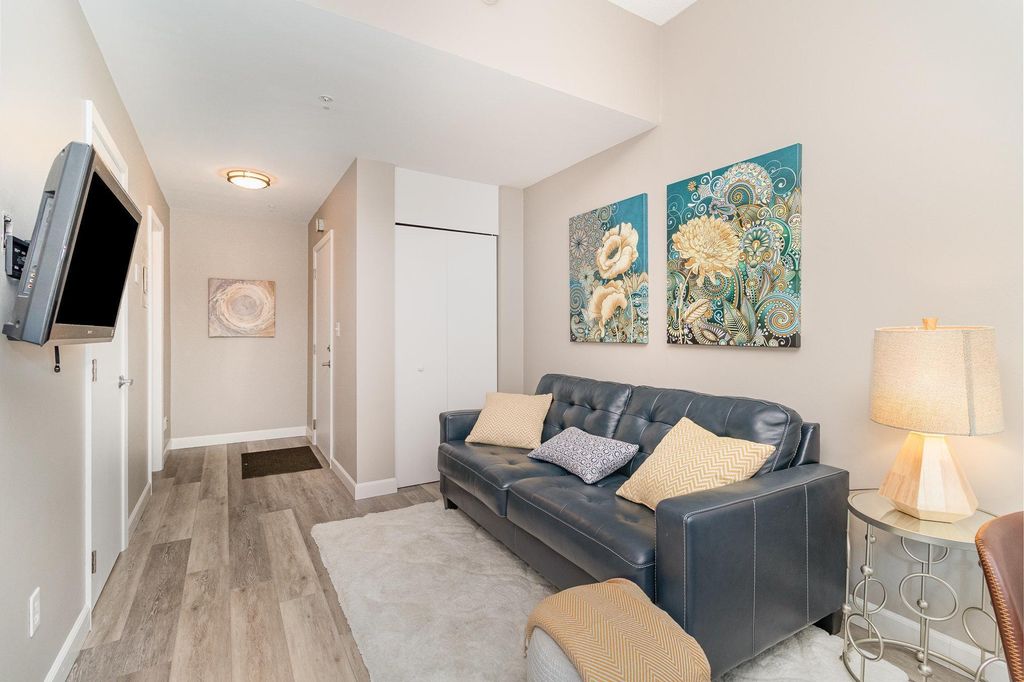 Photo of 488 Wabasha Street N #303, Saint Paul, MN 55102 (MLS # 7003648)