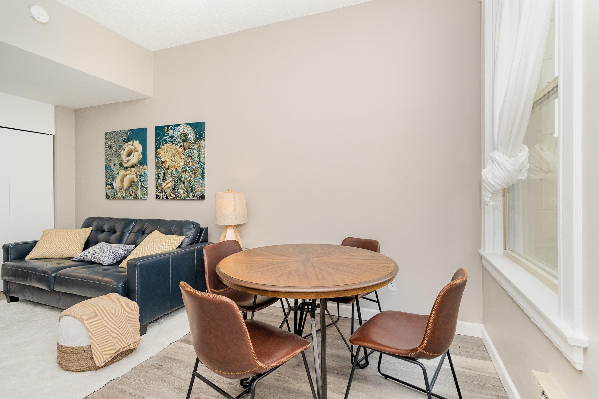 488 Wabasha Street N 303