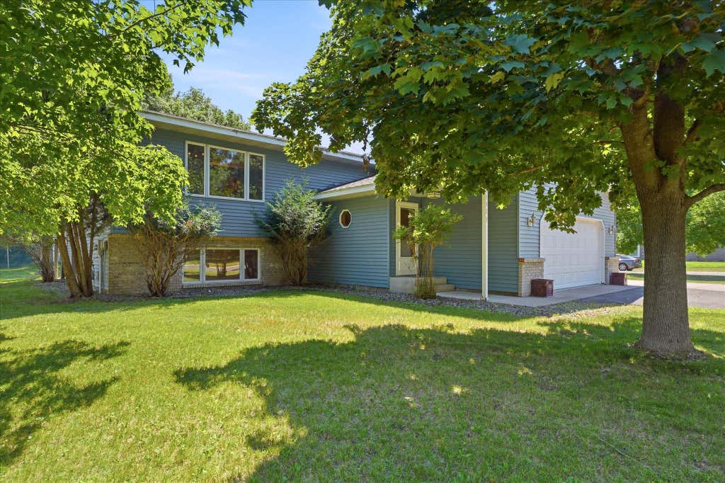 Photo of 1515 32nd Avenue SW, Cambridge, MN 55008 (MLS # 7122292)