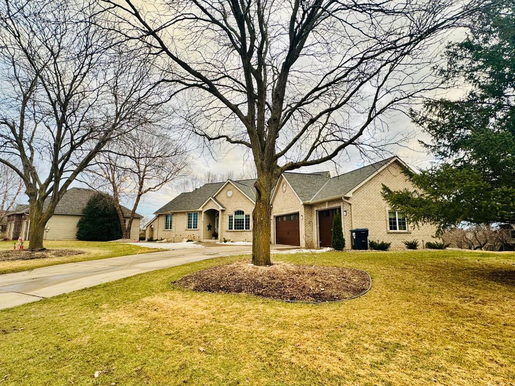 Photo of 1603 Goldenrod Court, Northfield, MN 55057 (MLS # 7024607)