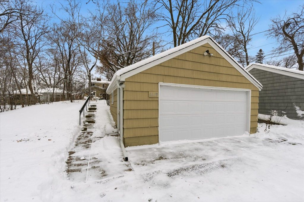 Photo of 2218 Mount View Avenue, Minneapolis, MN 55405 (MLS # 6819955)