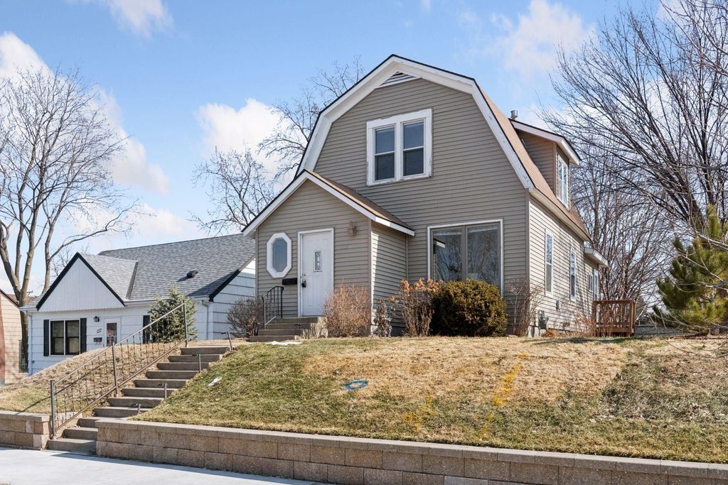 Photo of 133 10th Avenue N, Hopkins, MN 55343 (MLS # 7007441)