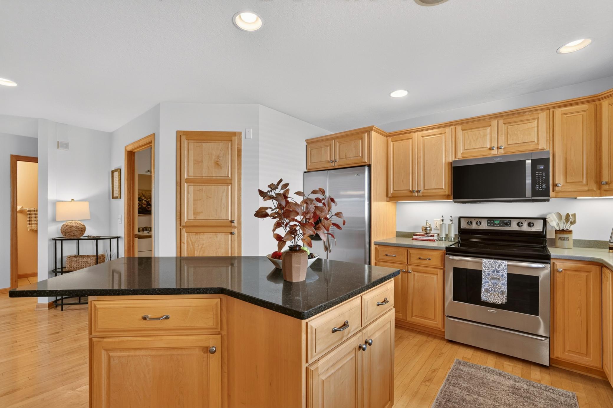 2544 Superior Lane NW