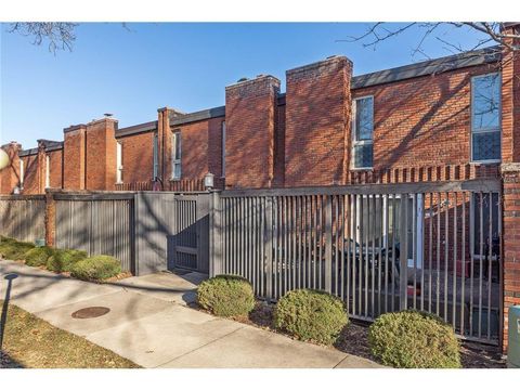 3527 37th Avenue NE Saint Anthony MN 55421