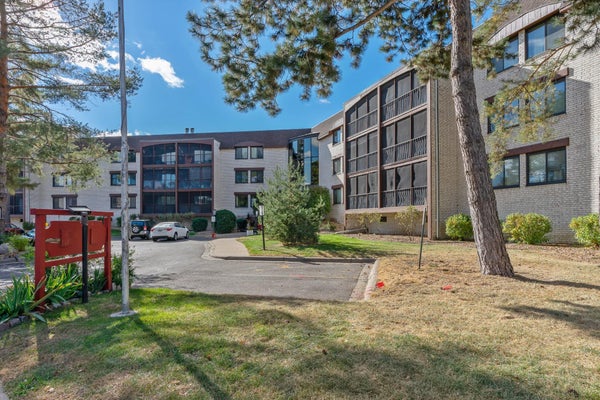 4710 58TH AVE N APT 208, CRYSTAL, MN 55429 - Image 286c53141dc25e431cbdfe5a5ca2cccb/4084335014