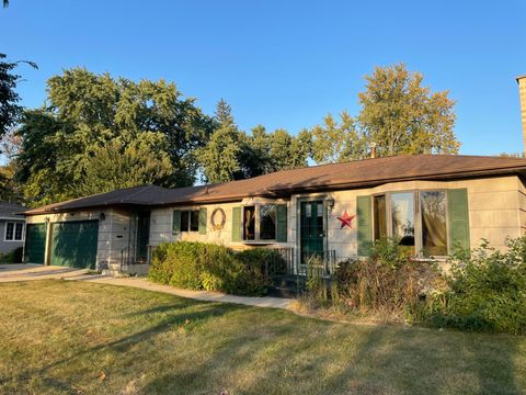 Photo of 309 Garden Road, Albert Lea, MN 56007 (MLS # 6800046)