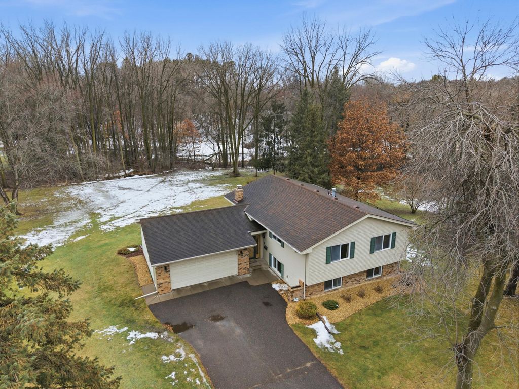 Photo of 811 Everett Drive, Stillwater, MN 55082 (MLS # 7008627)