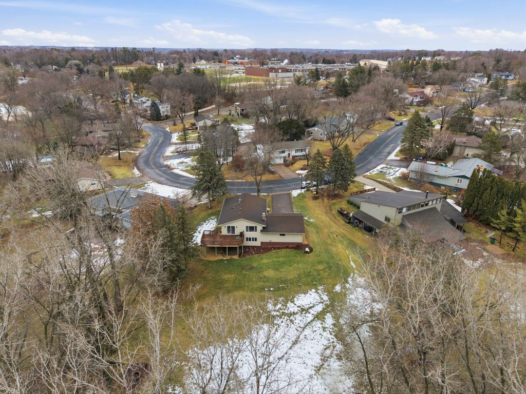 Photo of 811 Everett Drive, Stillwater, MN 55082 (MLS # 7008627)