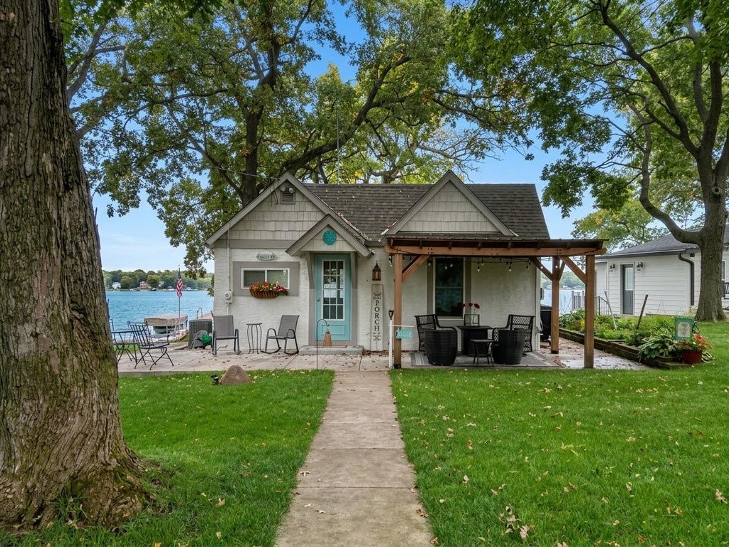 Photo of 9065 Ingram Avenue NW, Annandale, MN 55302 (MLS # 7151224)