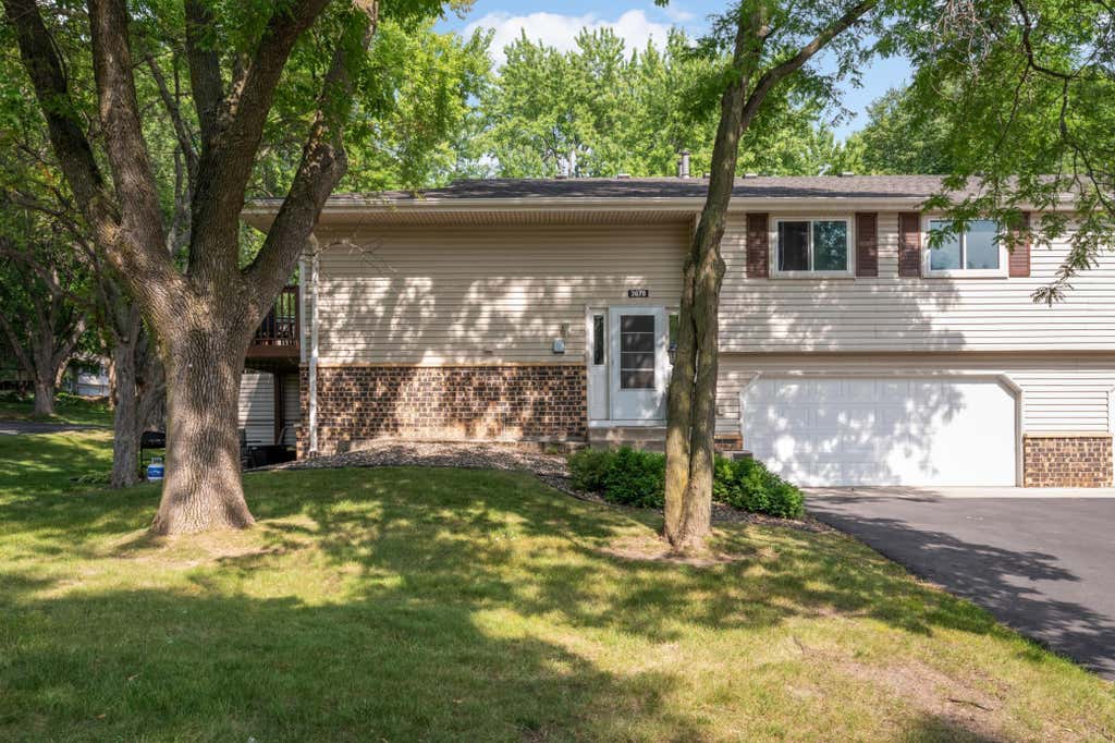 Photo of 3678 Denmark Avenue, Eagan, MN 55123 (MLS # 7115710)