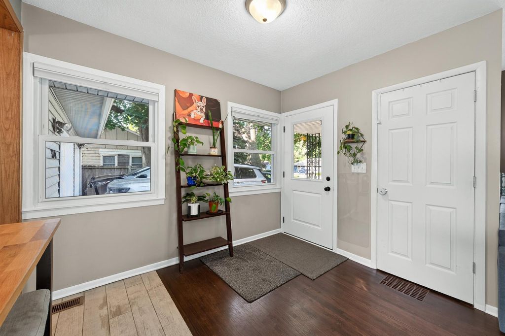Photo of 3340 Noble Avenue N, Golden Valley, MN 55422 (MLS # 7113642)