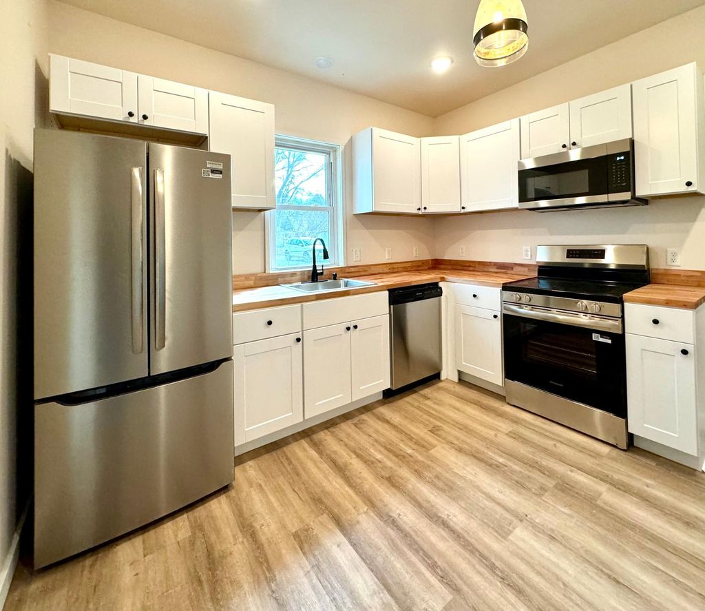 Photo of 420 D Street NE, Brainerd, MN 56401 (MLS # 7032567)