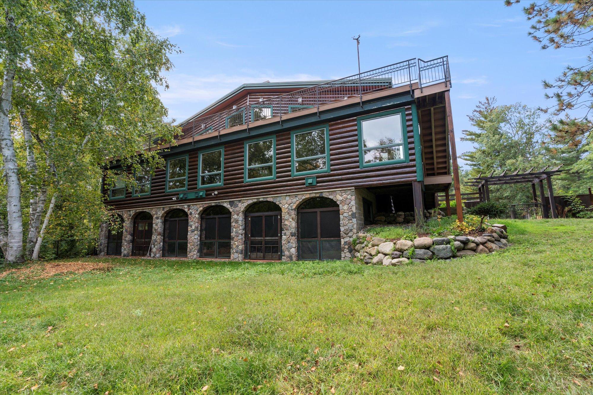 10422 Ossawinnamakee Road