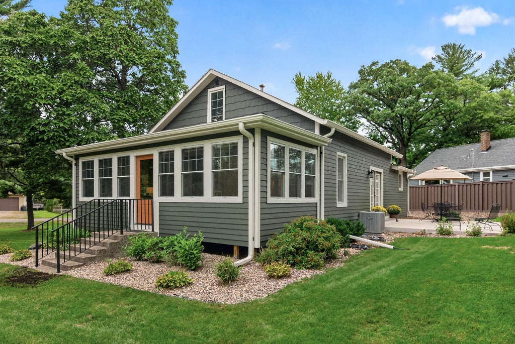 Photo of 1835 Stillwater Street, White Bear Lake, MN 55110 (MLS # 7146431)