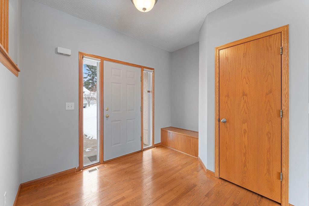 Photo of 1511 Deerwood Bend, Eagan, MN 55122 (MLS # 6825067)