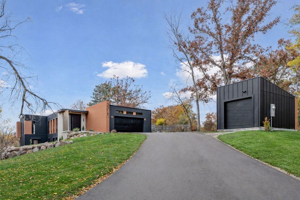 Photo of 3318 W Owasso Boulevard, Shoreview, MN 55126 (MLS # 7040319)