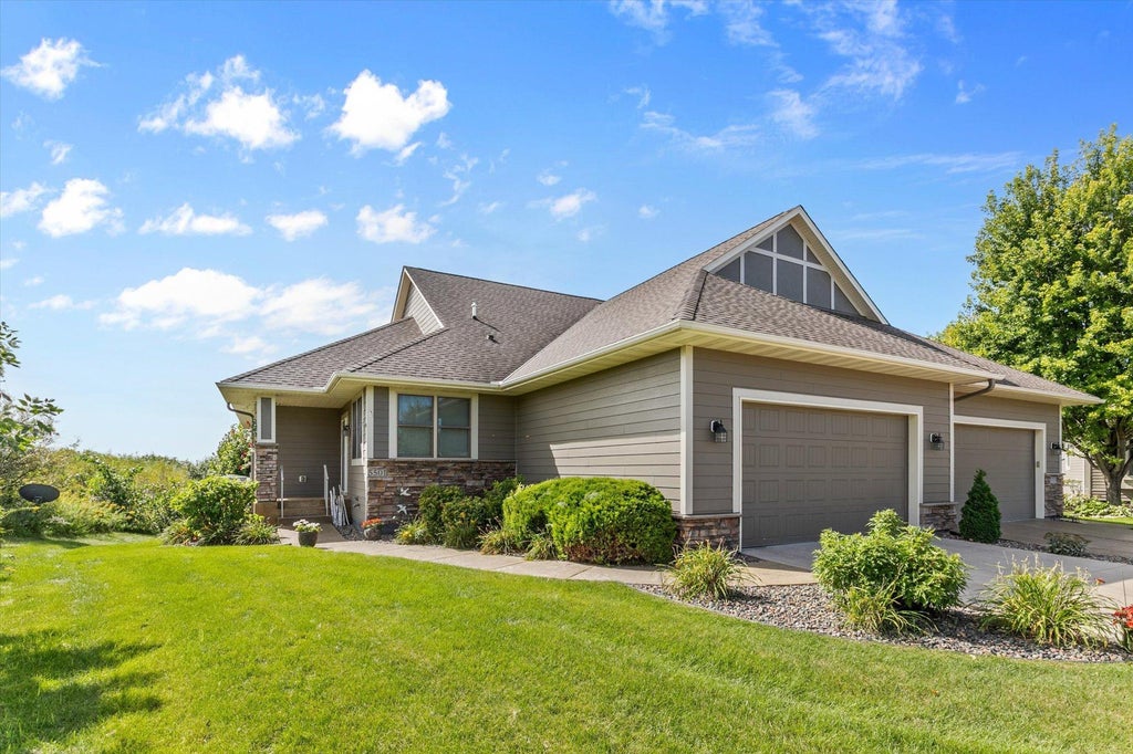 Photo of 5501 Fernbrook Lane N, Plymouth, MN 55446 (MLS # 7119049)