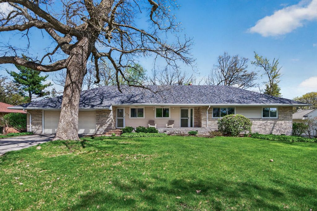 Photo of 124 Ardmore Drive, Golden Valley, MN 55422 (MLS # 7017875)