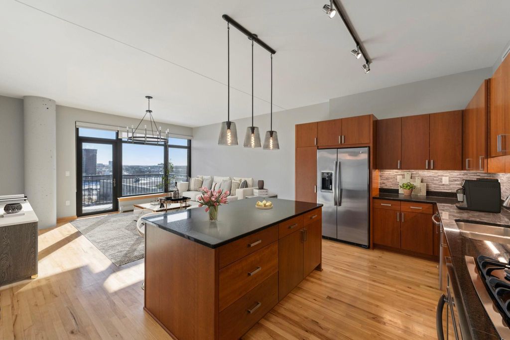 Photo of 1120 S 2nd Street #813, Minneapolis, MN 55415 (MLS # 7029137)