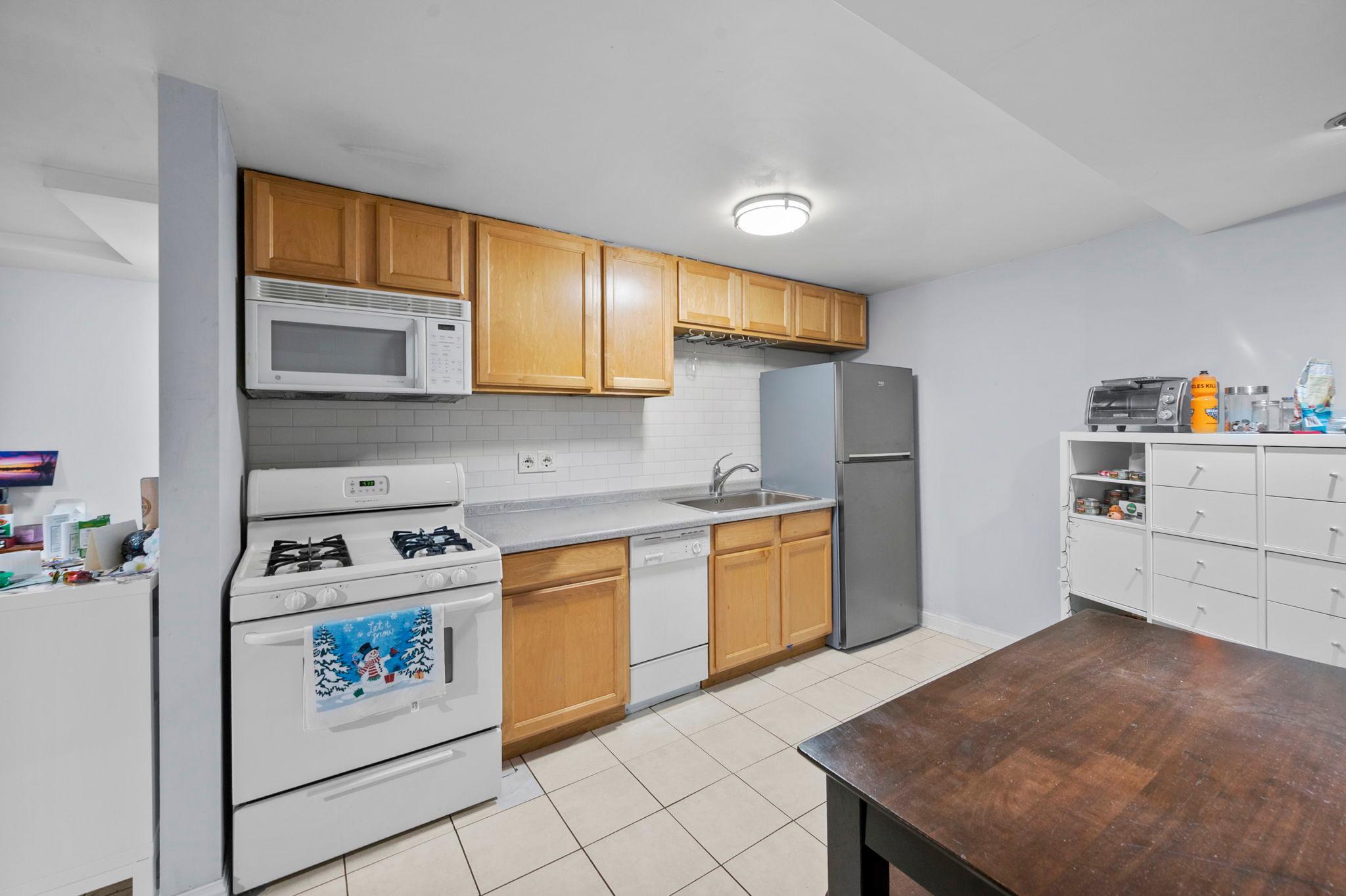 2218 Nicollet Avenue B1