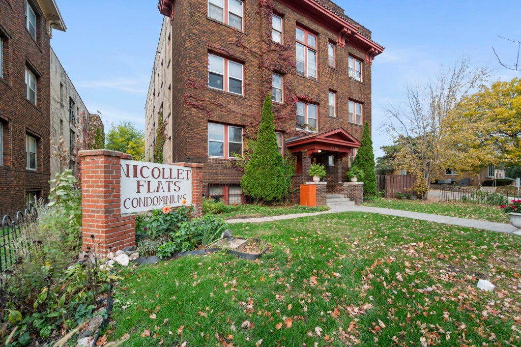 Photo of 2218 Nicollet Avenue #B1, Minneapolis, MN 55404 (MLS # 7162065)