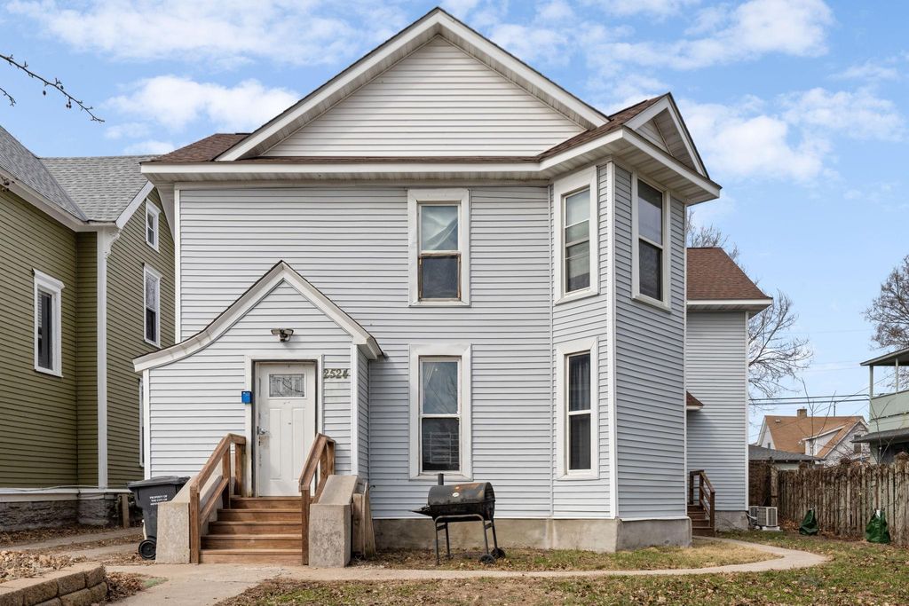 Photo of 2524 Portland Avenue, Minneapolis, MN 55404 (MLS # 7048349)