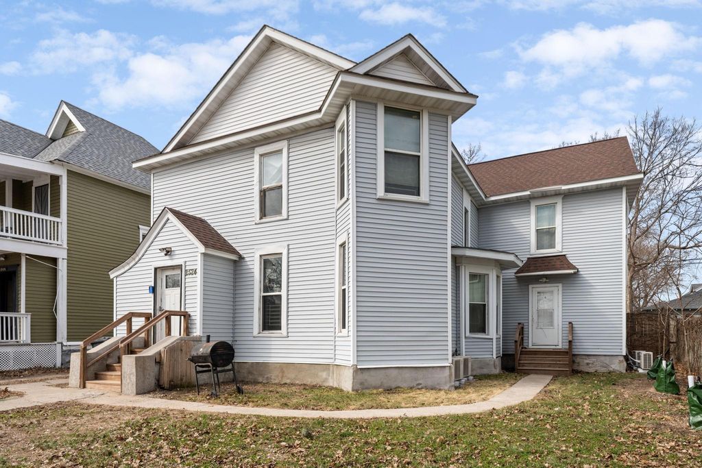 Photo of 2524 Portland Avenue, Minneapolis, MN 55404 (MLS # 7048349)