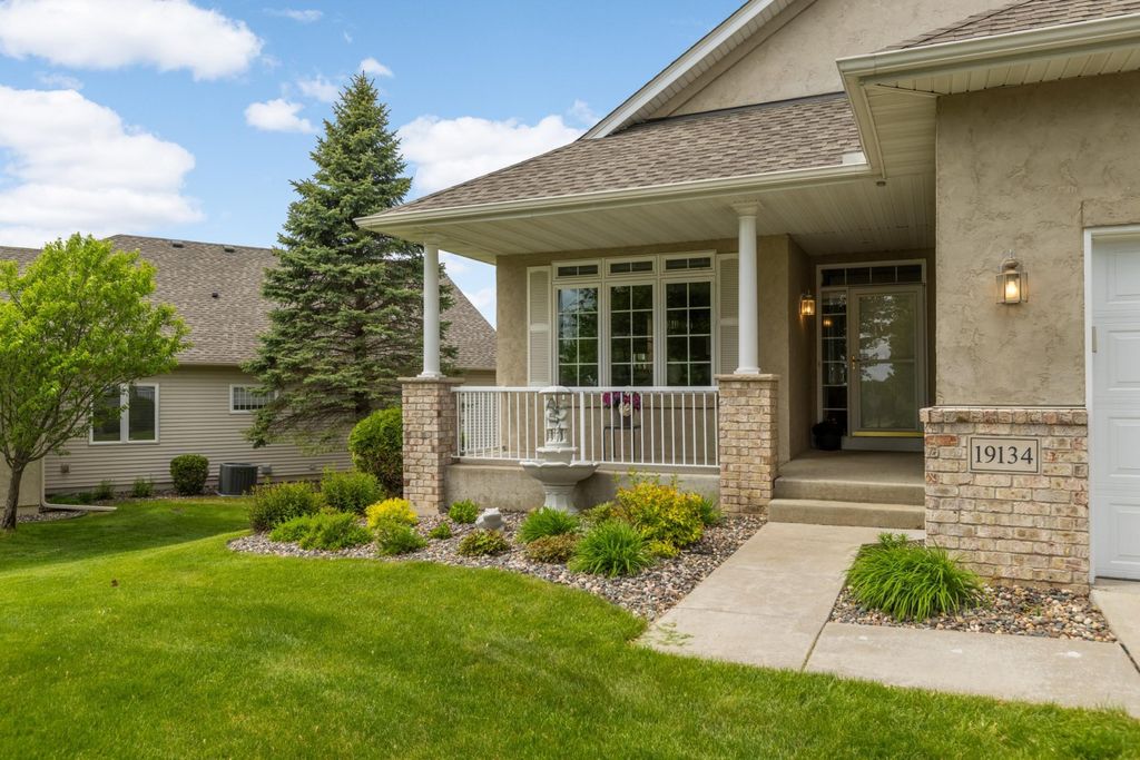 Photo of 19134 Inndale Drive, Lakeville, MN 55044 (MLS # 7079152)