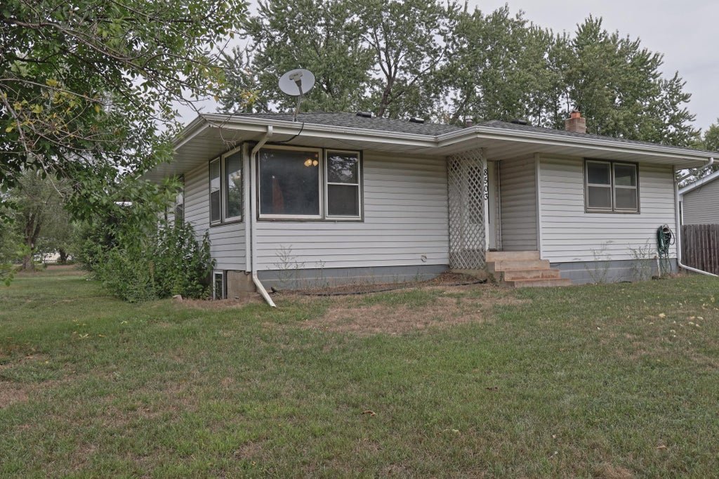 Photo of 8503 Fawn Lake Drive NE, Stacy, MN 55079 (MLS # 7142479)