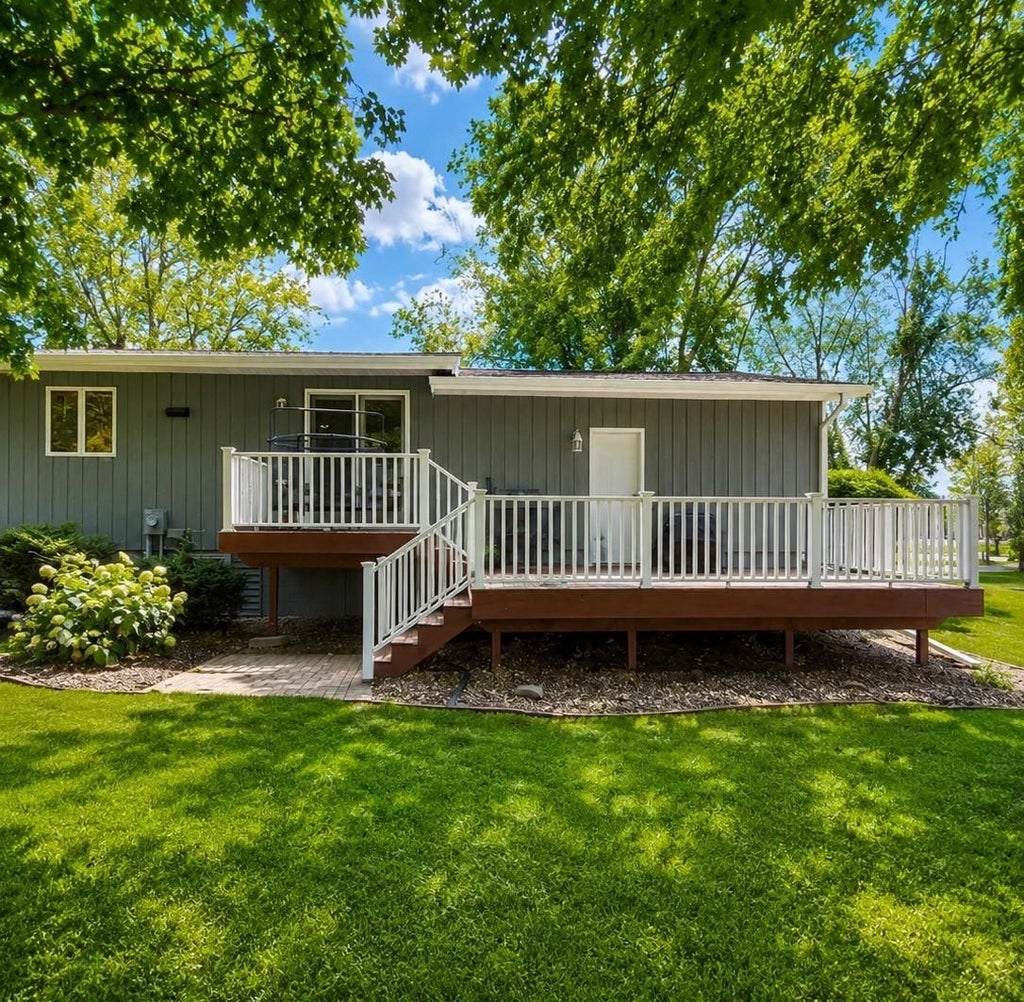 Photo of 328 Park Street, Sherburn, MN 56171 (MLS # 7095799)