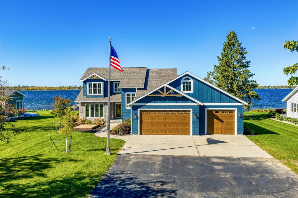 Photo of 307 Irving Beach Drive SW, Bemidji, MN 56601 (MLS # 7153990)