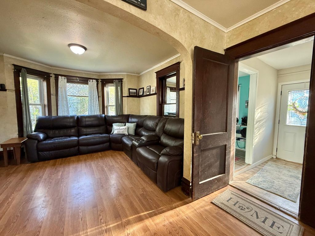 Photo of 402 Saint Paul Avenue S, Thief River Falls, MN 56701 (MLS # 7079197)